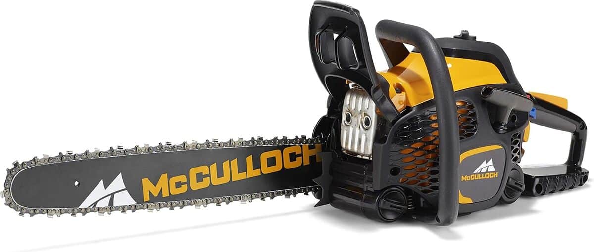Test de la tronçonneuse thermique CS 50S McCulloch : puissance et performance au rendez-vous