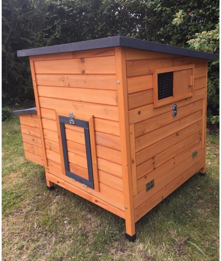 Test du poulailler Sussex XL, un abri spacieux pour vos poules