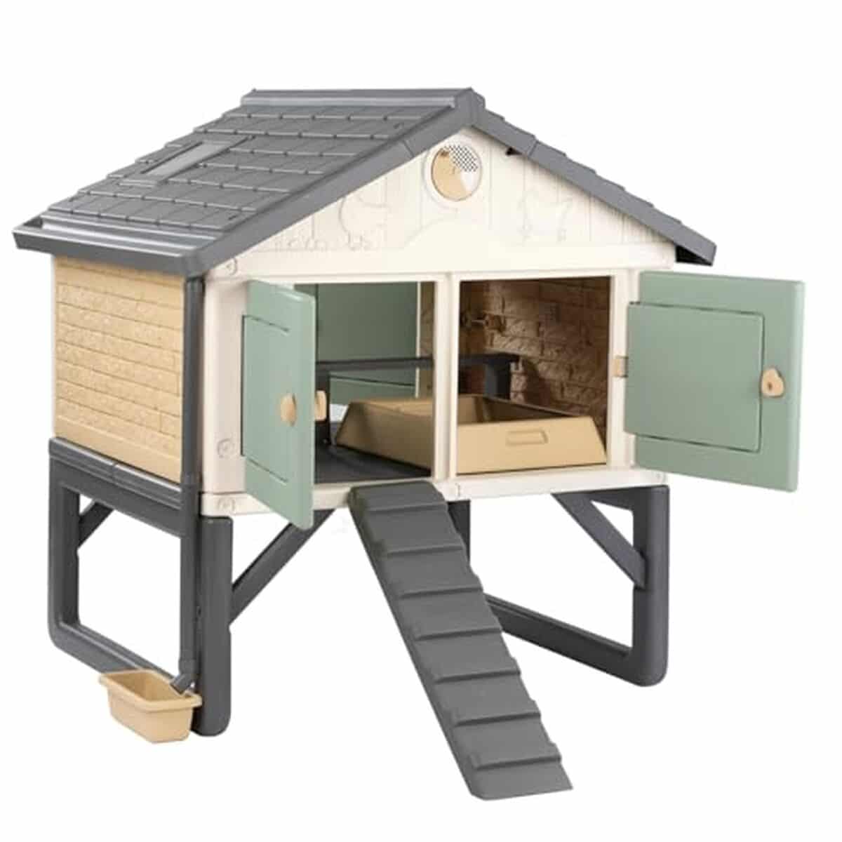 Test poulailler Smoby Life : pratique et écolo pour 5 poules